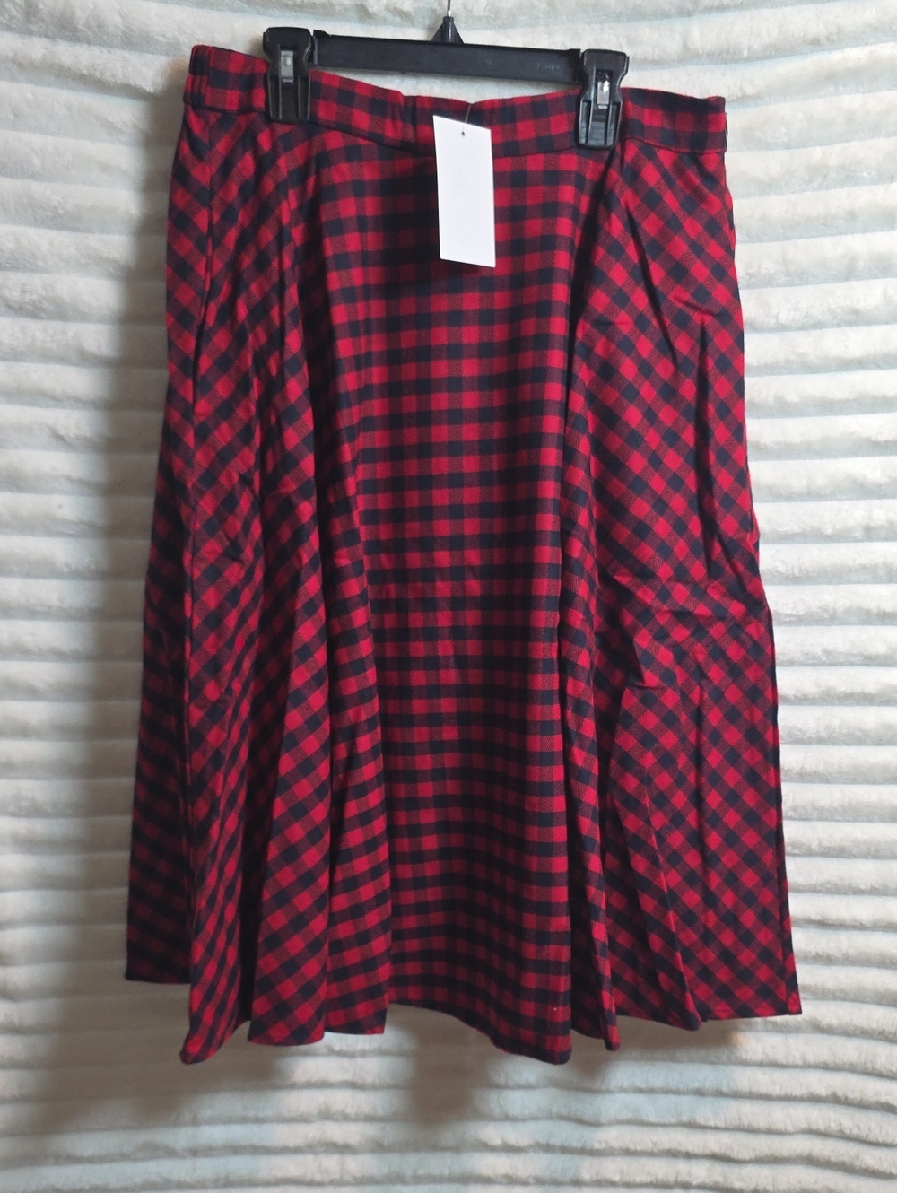 0252 Tulip B Black And‎ Red Plaid Women's Skirt; Medium